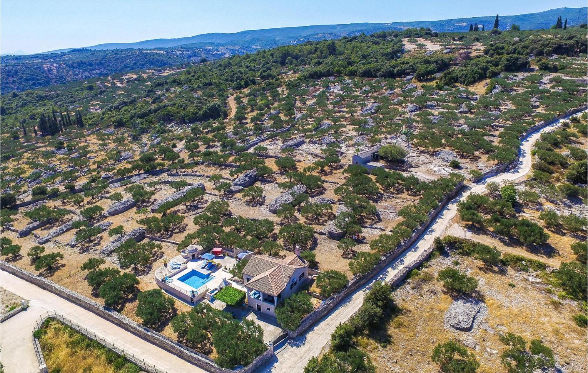 Pet Friendly Home In Postira With Wifi Kültér fotó